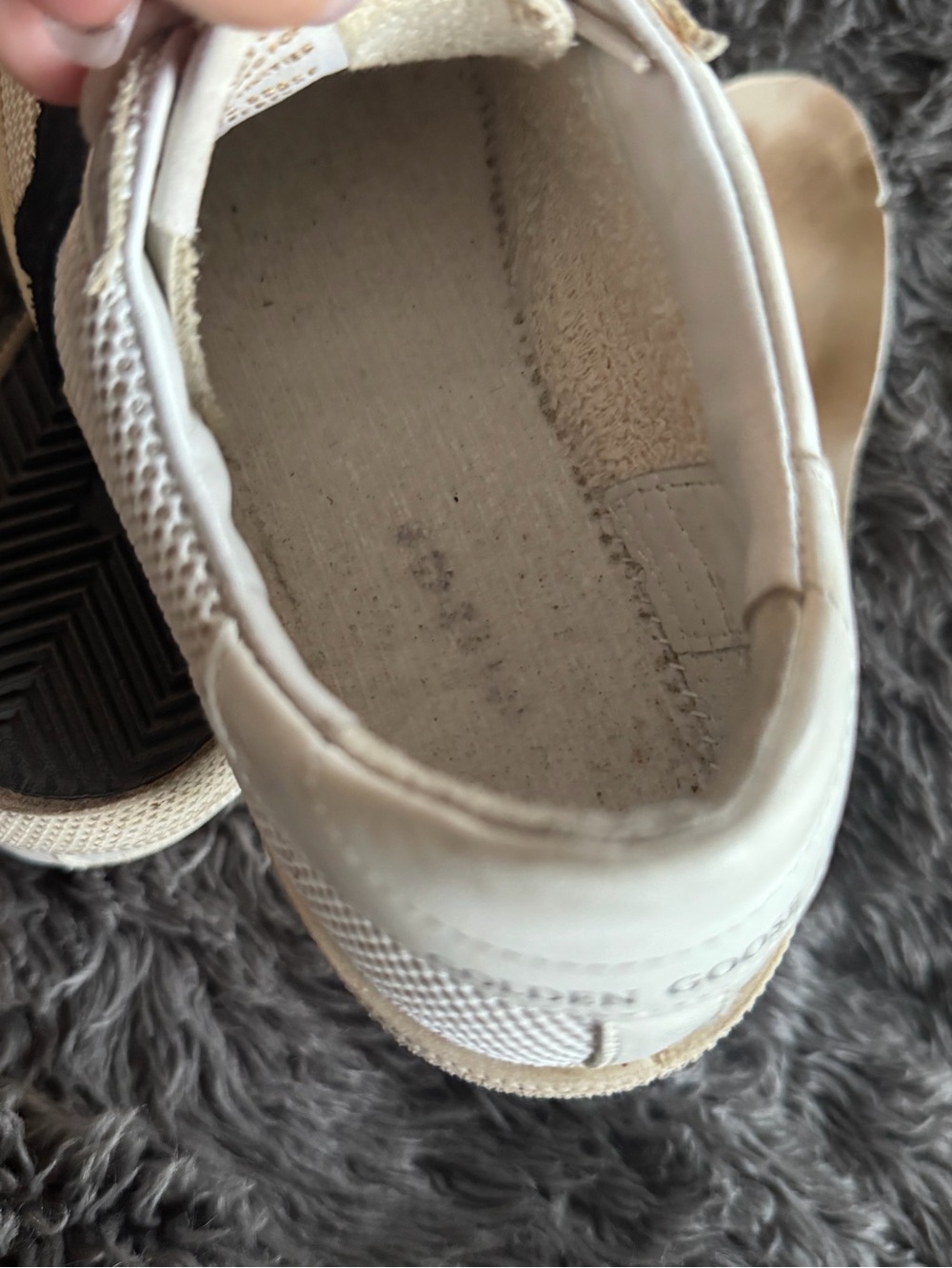 Golden Goose Cream and White Low-Top Sneaker - Picture 6 of 9